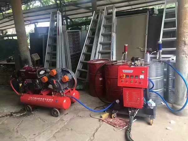 jnjx-lllraoqbzt3maot 小型聚氨酯噴涂機(jī)